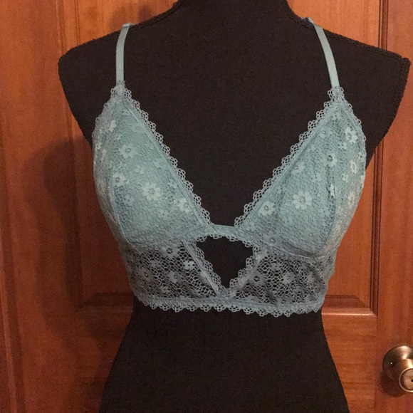 Victoria's Secret Bralette Size Medium - Picture 1 of 7